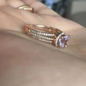 Diamond and amethyst ring